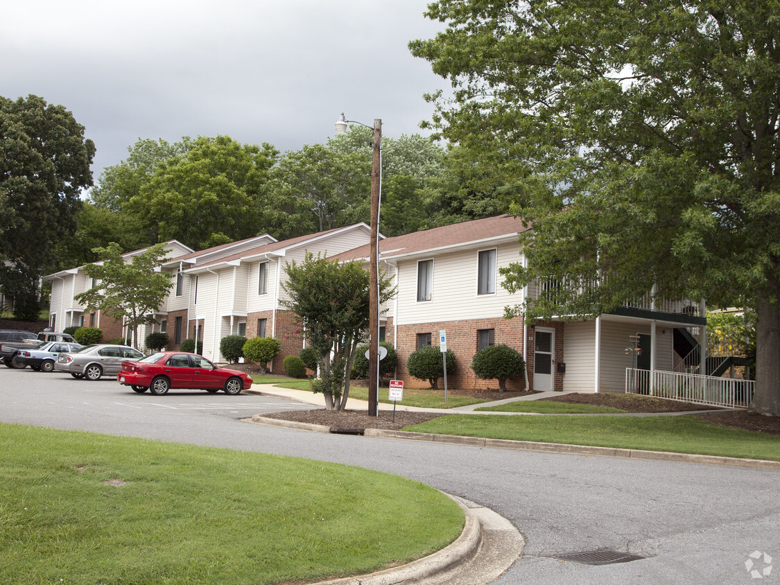 Foto del edificio - Mountain Wood Apartments