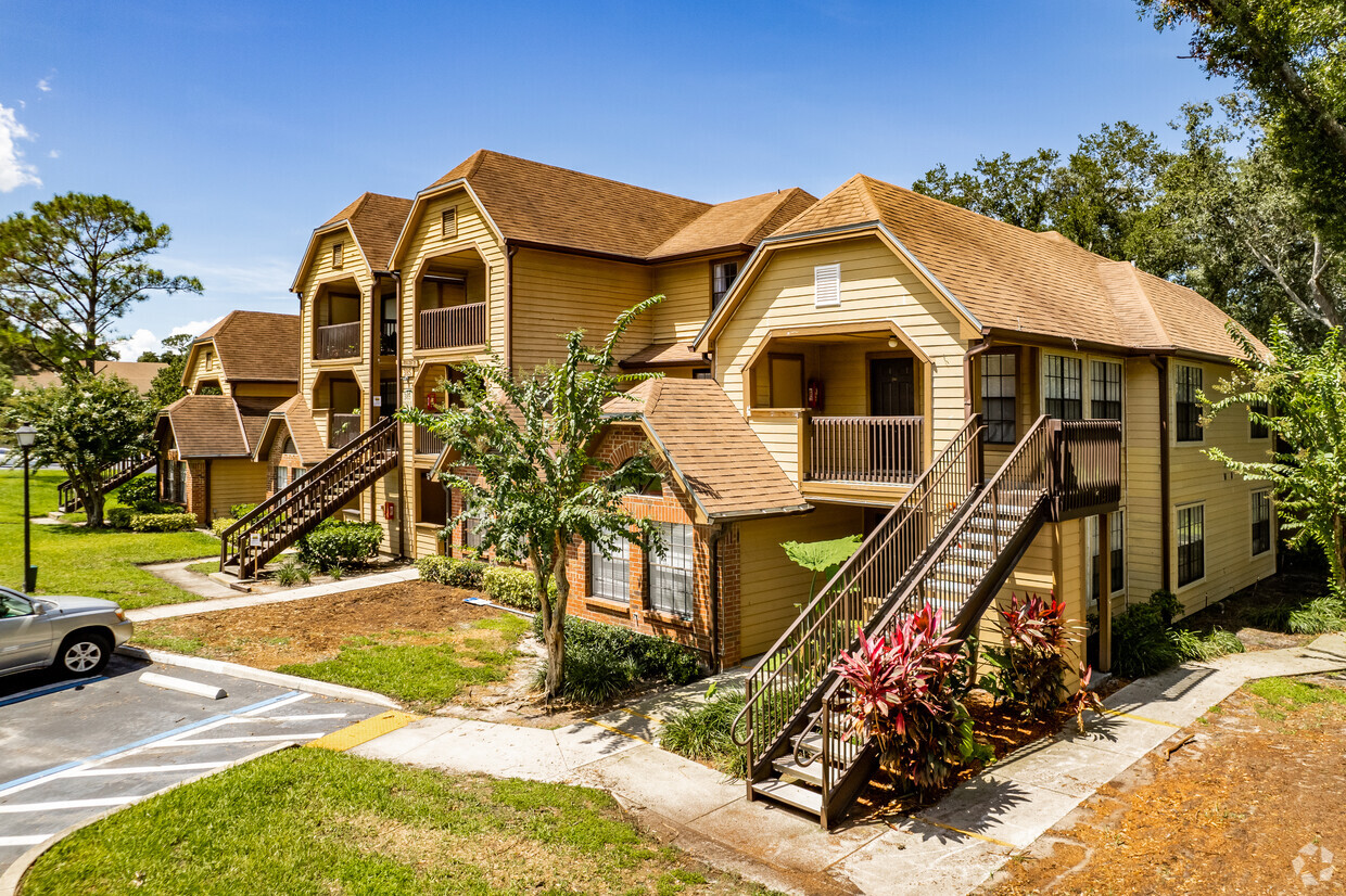 250 los apartamentos Lakepoint Dr Altamonte Springs, FL, 32701-5824 - Lakewood Park at Altamonte Springs