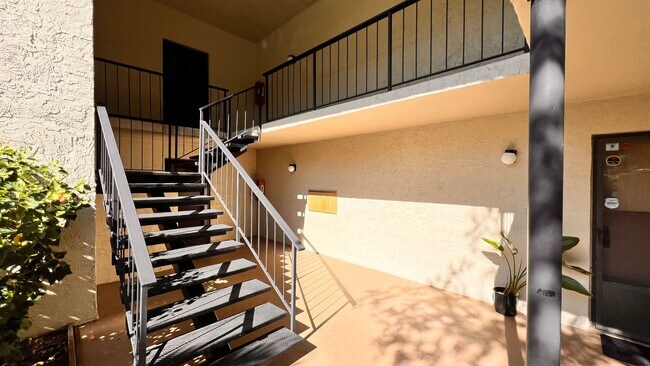 Foto del edificio - 1/1 Ready for Move In! Heart of Orlando Gated Community with Amenities!