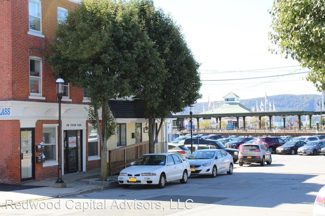 Primary Photo - 26 Main St