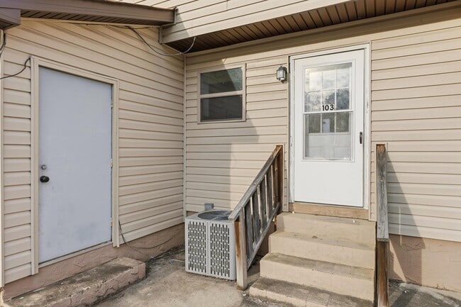 Building Photo - 90 Park St