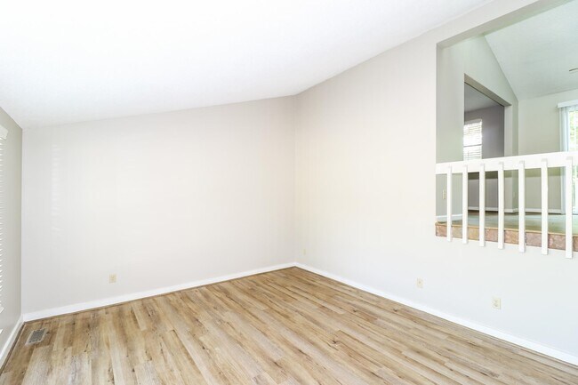 Building Photo - 6801 Autumnhill Ln