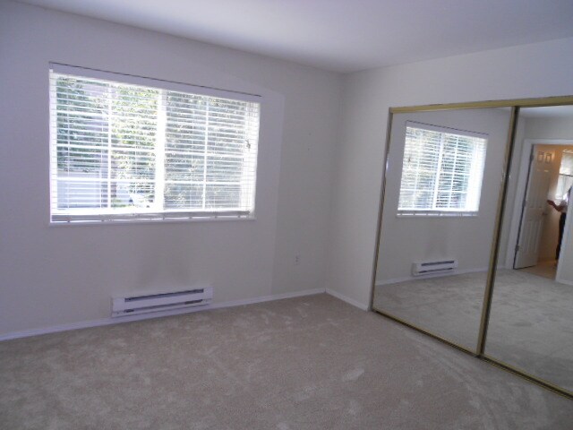 Dormitorio de la planta superior - 7157 SW Sagert St