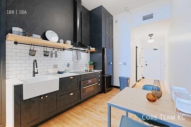 Foto del edificio - 310 E 39th St