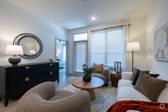 Interior Photo - Dakota at Hillcroft