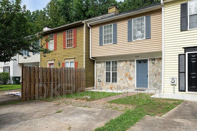 Foto del edificio - 3538 Kennesaw Station Dr
