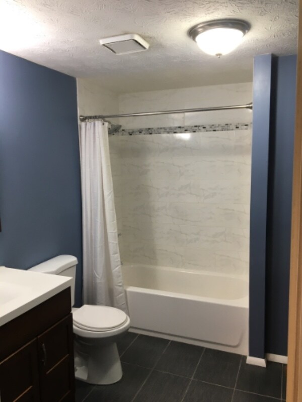 Foto del edificio - 4634 Courtwood Cir