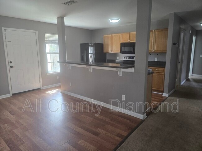 Building Photo - 2835 Altha Ave