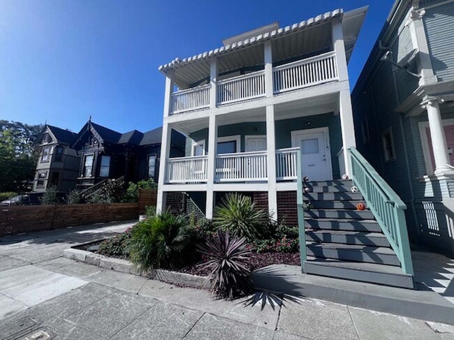 Building Photo - 1301 Adeline St