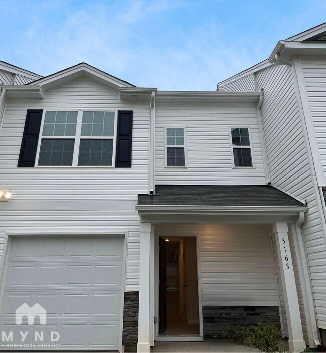 Building Photo - 5163 Hyrule Dr