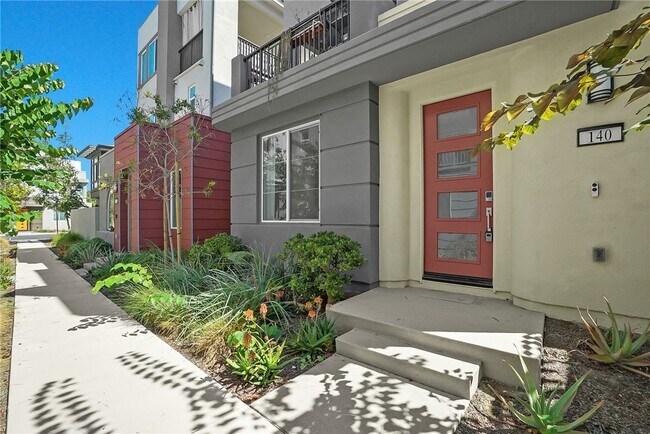 Foto del edificio - 140 Allusion