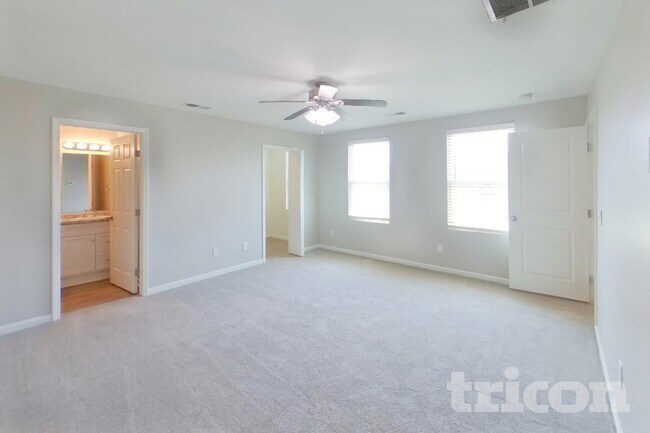 Foto del edificio - 120 Castlebrook Dr
