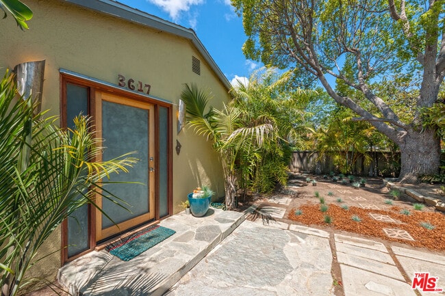 Foto del edificio - 3617 Maplewood Ave