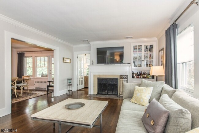 Foto del edificio - 34 Oakwood Ave
