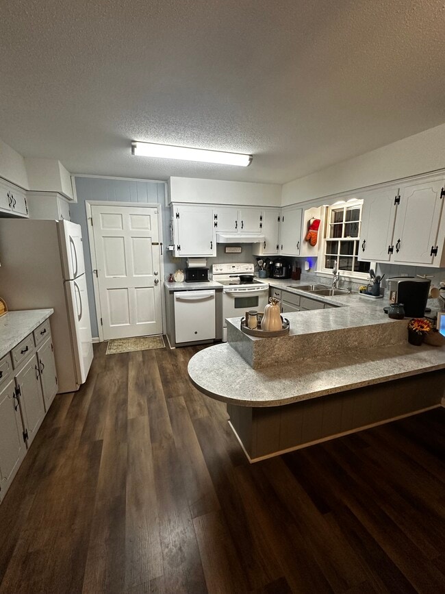 Building Photo - 4654 US-70