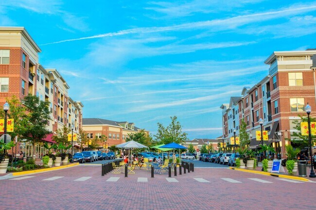 Foto del edificio - 1609 Village Market Blvd SE