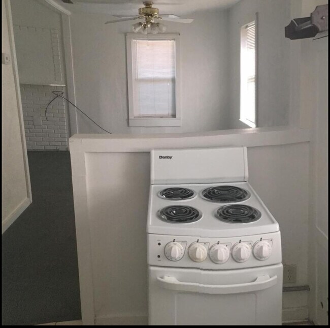 Foto del edificio - 416 Hickory St