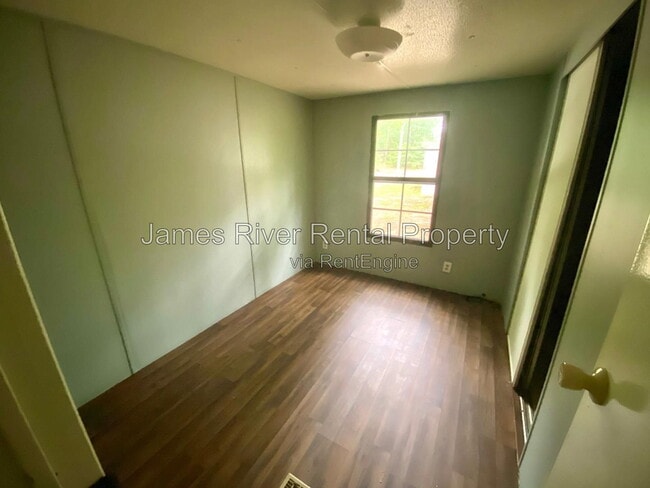 Building Photo - 15 Bonnydale Ln