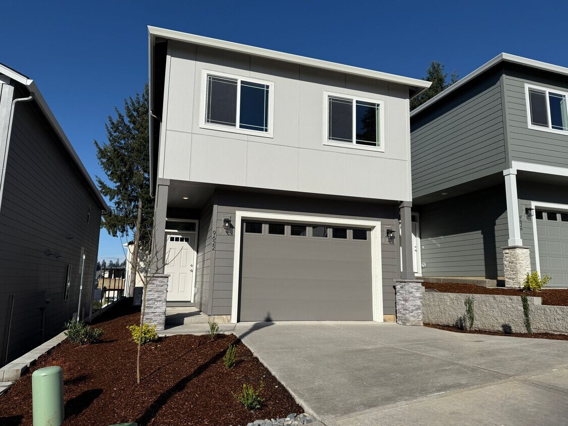 Beautiful Three Bedroom New Construction Home For Rent - Beautiful Three Bedroom New Construction Home For Rent