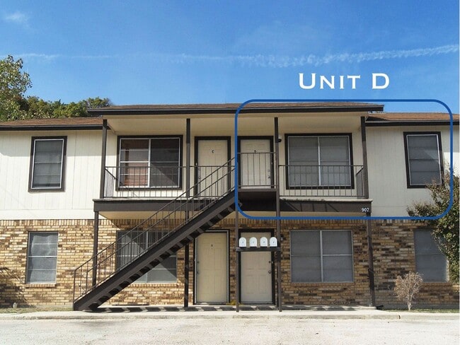 Building Photo - 907 N 7th St