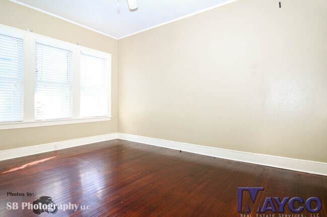 Building Photo - Rent to own!  Large 5 bedroom 2 bath house...