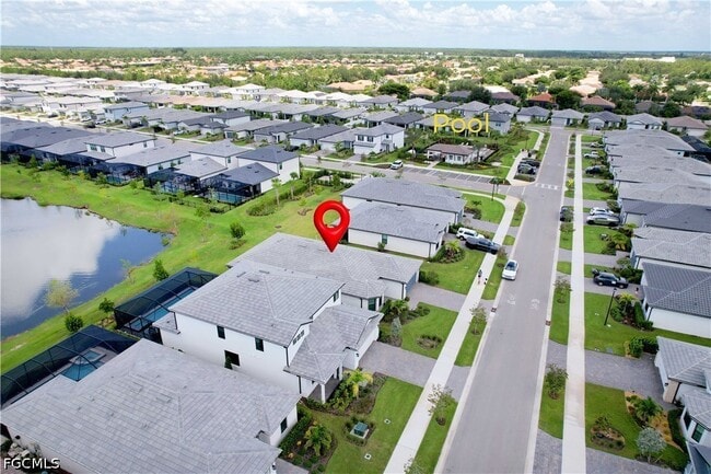Building Photo - 10383 Maddox Ln