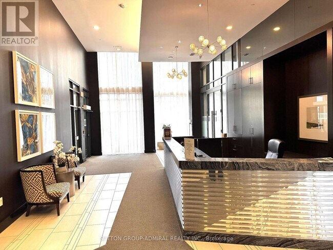 Photo du bâtiment - 400 Adelaide St E