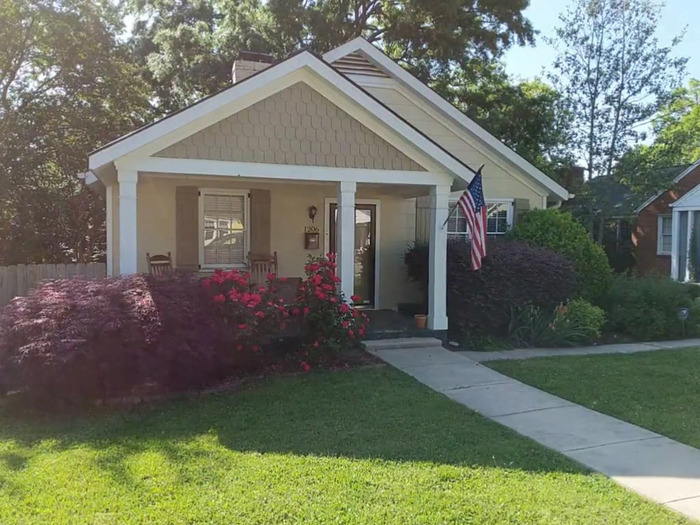 Primary Photo - 1206 Clifton St