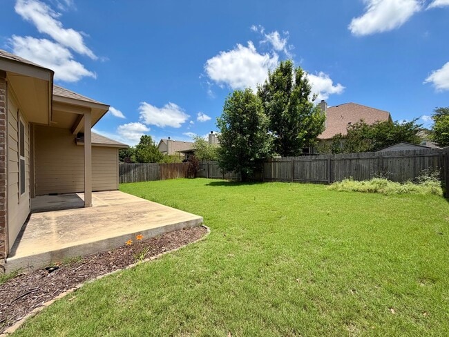 Building Photo - 908 Arvada Dr