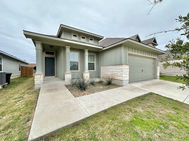 Building Photo - Viewable Now!  Small Dogs Accepted!