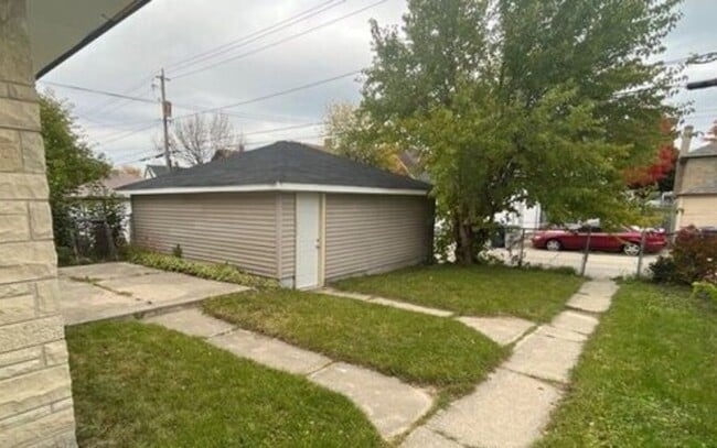 Building Photo - 4232 N 18th St