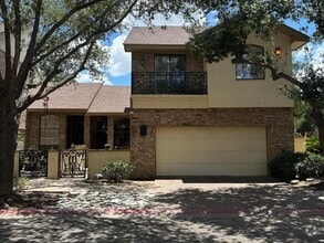 Building Photo - 109 E Del Mar Blvd