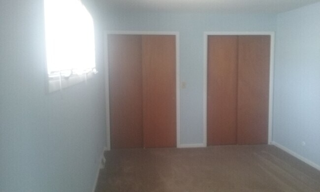 Master Suite w/bath - 366 Magazine St
