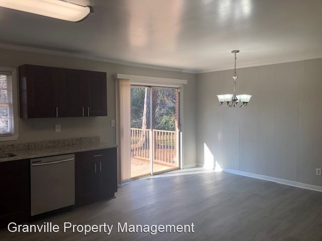 Foto del edificio - 3 br, 2 bath House - 3711 Radcliffe Blvd