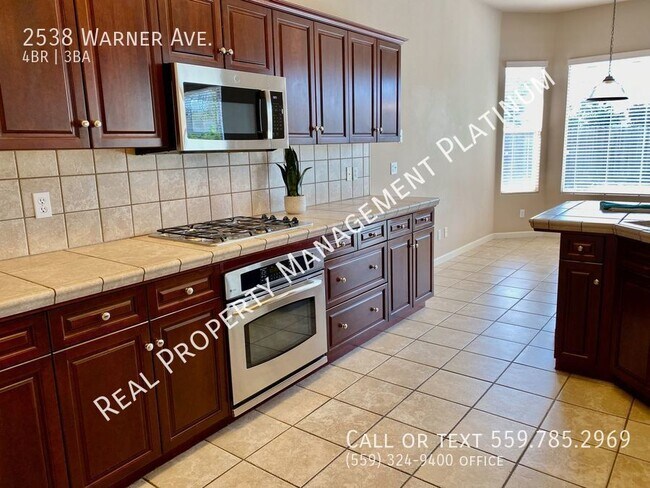 Building Photo - $2395  4 Bedroom Home - Temperance & Hernd...
