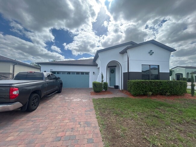 Photo - 901 Vicenza St Apartment