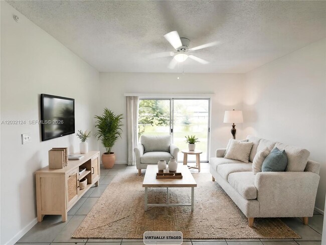 Foto del edificio - 1701 NW 96th Terrace