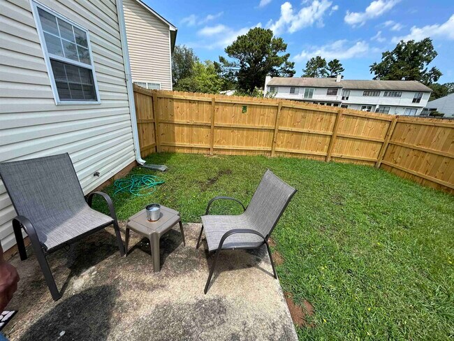 Foto del edificio - 273 Willow Bend Dr