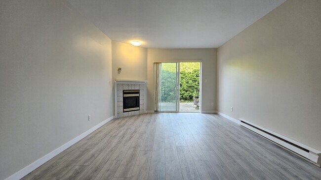 Photo du bâtiment - 9235 Woodbine St