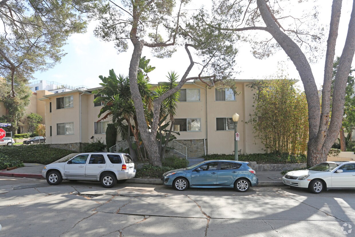 Building Photo - 600 Kelton Ave