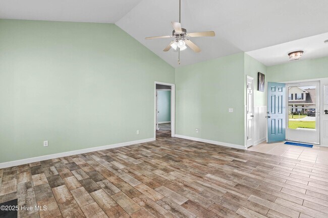 Building Photo - 116 Moonstone Ct