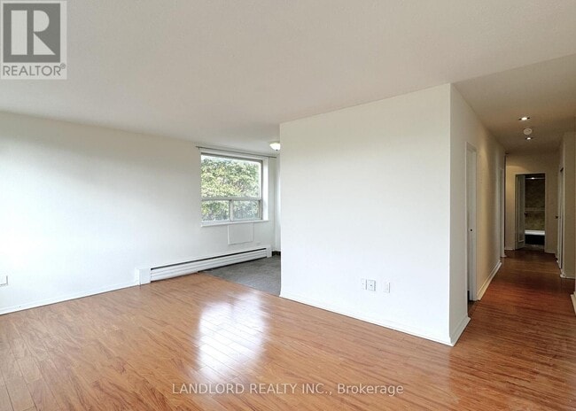 Building Photo - 140 Springhurst Ave