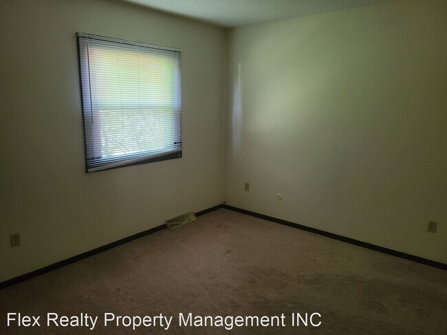 Building Photo - 3 br, 2.5 bath House - 5716 TIBARON