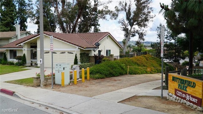 Foto del edificio - 4 br, 2 bath House - 19750 Camino Arroyo