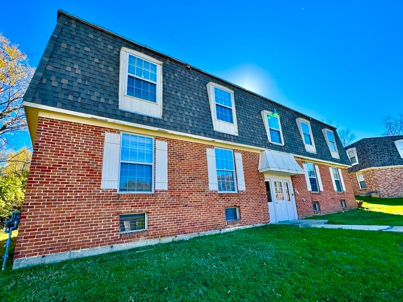 Primary Photo - 8717 Countryshire Ln