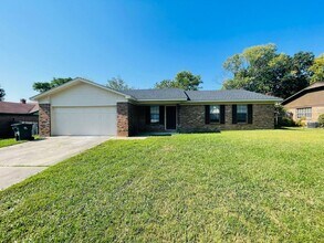 Building Photo - 9313 Timber Valley Rd