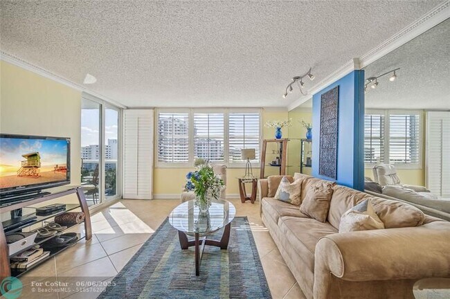 Building Photo - 3015 N Ocean Blvd