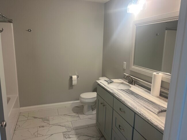 Foto del edificio - 728 Pleasant Meadow Ln