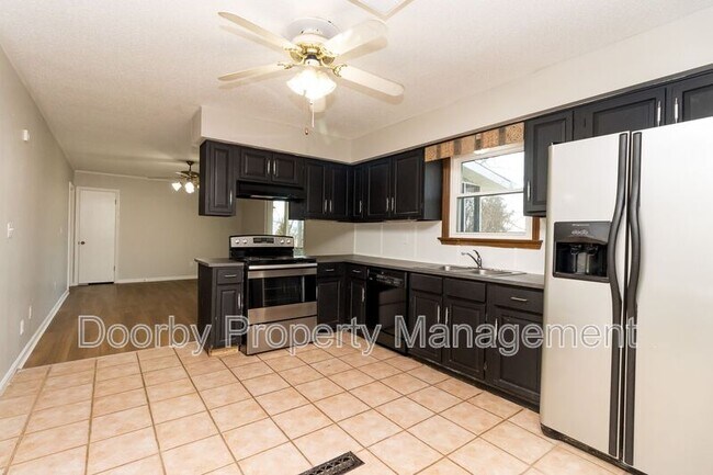 Foto del edificio - 910 Wesley Dr