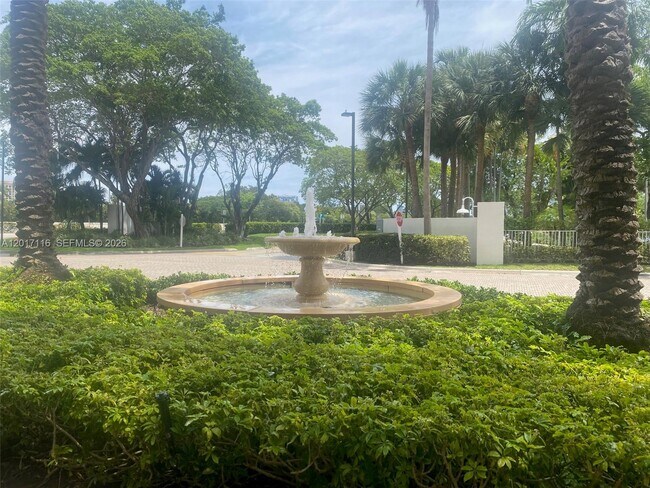 Foto del edificio - 3300 NE 191st St